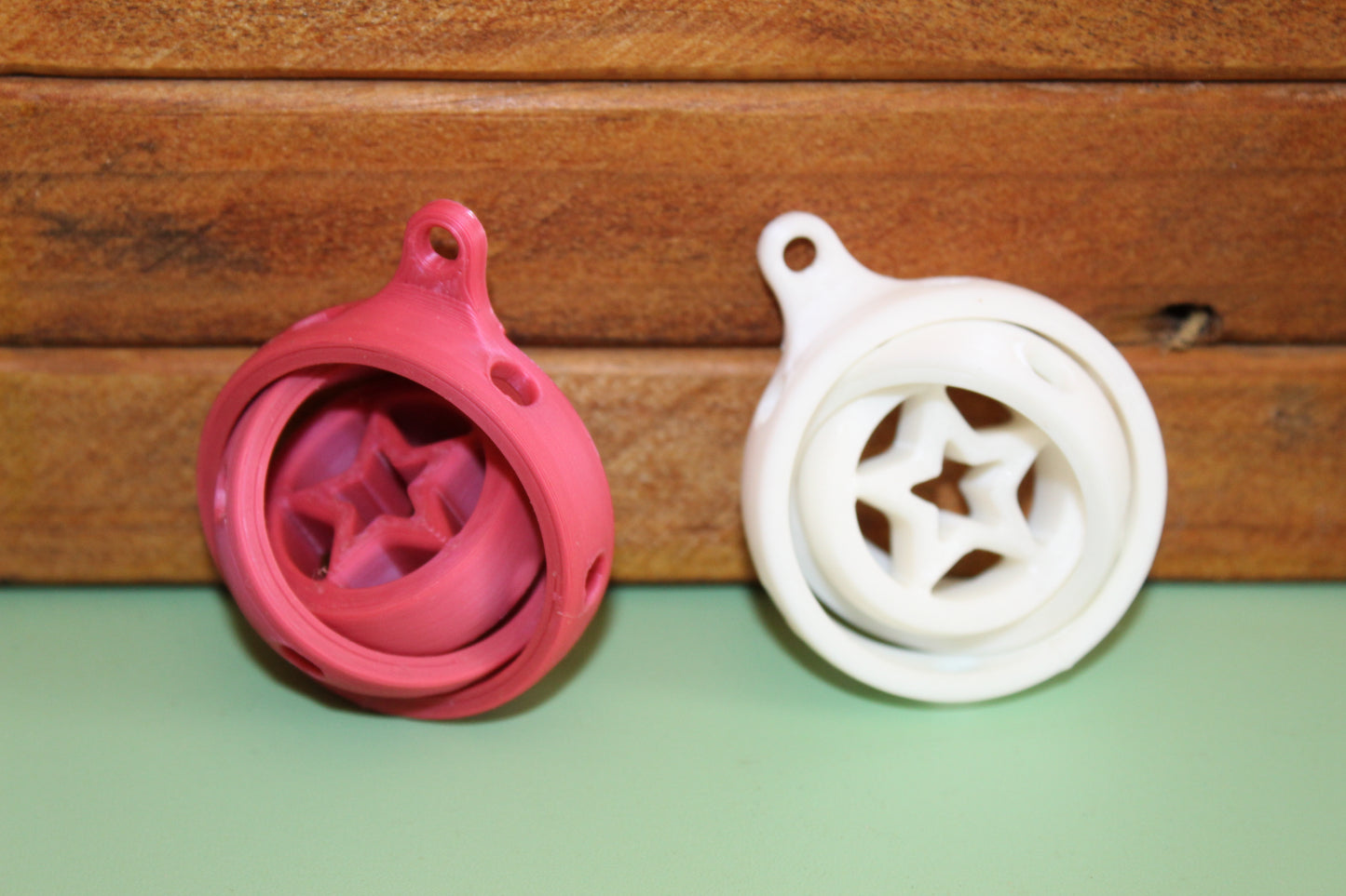 3D-printed Gyro Globe