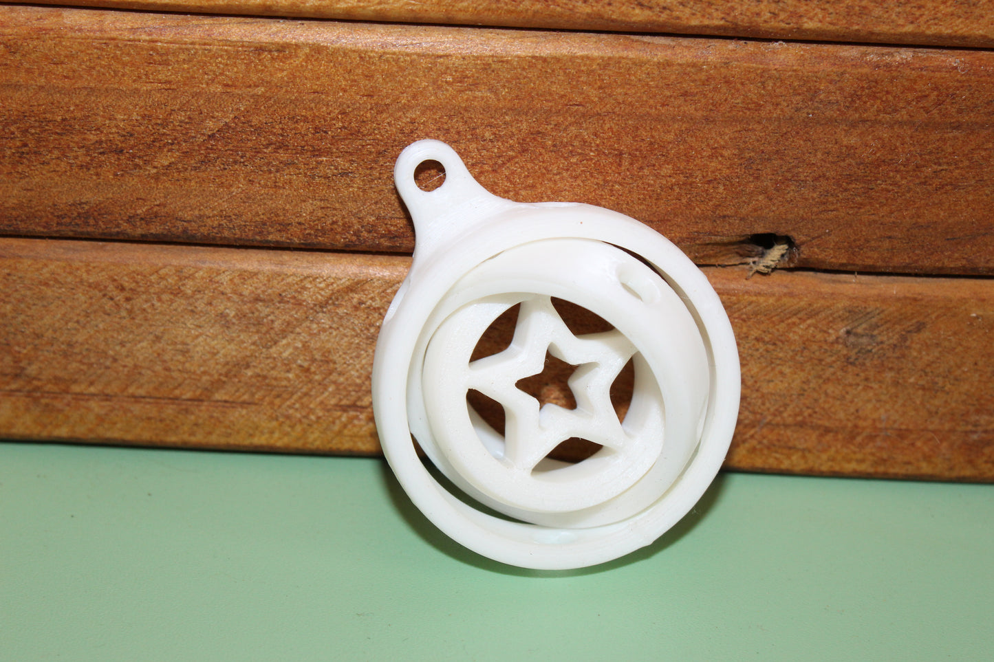 3D-printed Gyro Globe